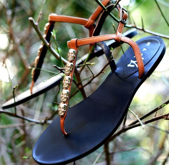 sandalia laura marron exterior